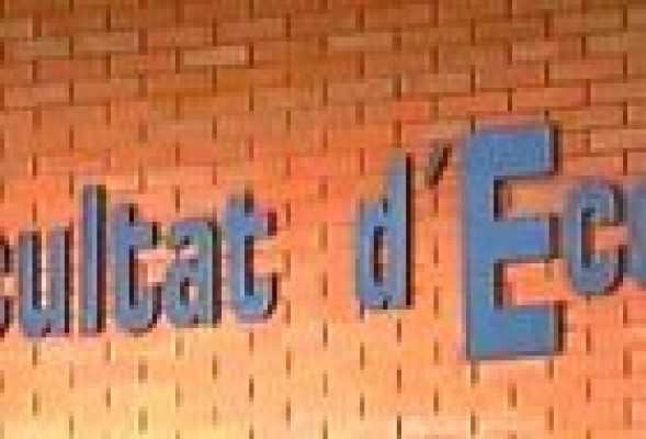 Diez equipos de jóvenes emprendedores presentan sus proyectos de empresa en la Facultat d´Economia 