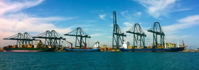 La Autoridad Portuaria de Valencia aumenta un 10% su tráfico de contenedores entre enero y abril