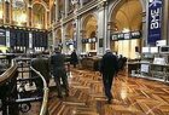Alzas en la apertura bursátil en una sesión de carácter semifestivo