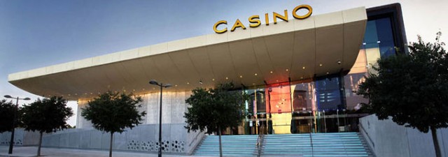El juego no descansa: los casinos valencianos podrán abrir las 24 horas