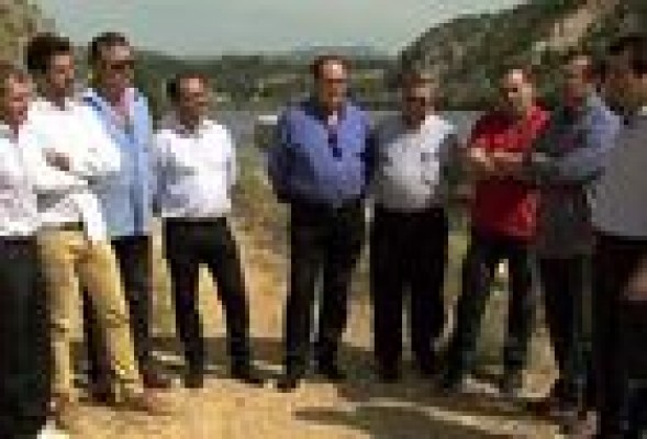 Císcar reta a Rudi (PP) y sigue su cruzada por el trasvase del Ebro
