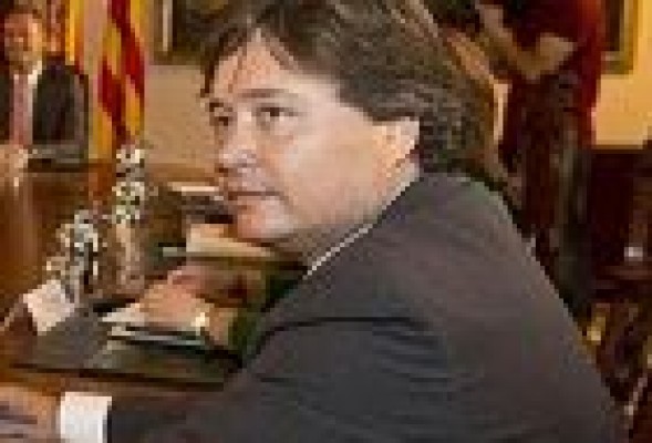 El Consell señala que el fuego en la Vall d'Ebo afecta a 1.715 hectáreas en una primera estimación