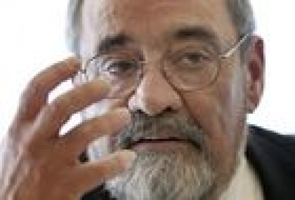 González propone en Grecia medidas aplicables a España en justicia, administración y energía