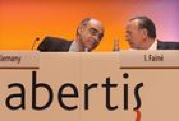 Fainé (CaixaBank) deja el consejo de Abertis por incompatibilidad