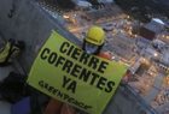 La Audiencia de Valencia vuelve a absolver a los activistas de Greenpeace por los desórdenes en Cofrentes