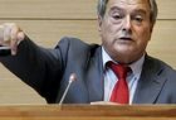 Rus se querella contra Rosa Pérez (EU) por revelación de secretos y coacciones