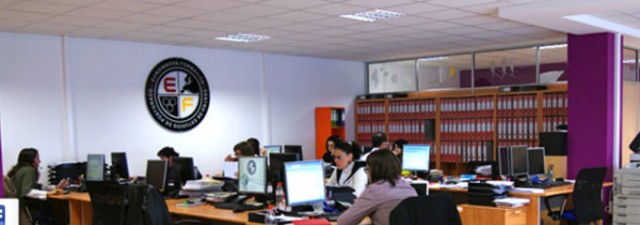 La CNMV multa a la escuela de negocios que entró en el capital de Corporación Dermoestética