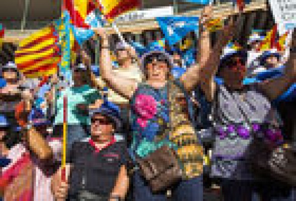 PP en Valencia: Un mitin con lo justo y un video 'robado'