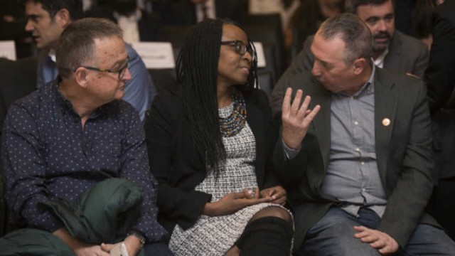 Unidos-Podemos insta al Gobierno a rechazar los depósitos en el Puerto de Alicante