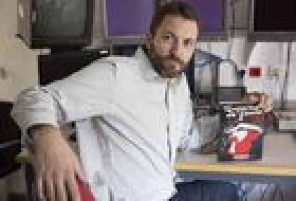 Las cloacas de Canal 9 inspiran una novela negra llena de ironía