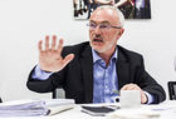 Montiel cita a Puig y Oltra a una reunión exploratoria el próximo lunes