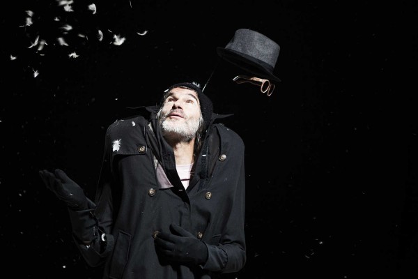 Sala Russafa estrena la comedia negra 'Cuando caiga la nieve'