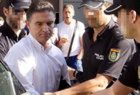 Serafín Castellano asegura ser víctima de un complot contra él