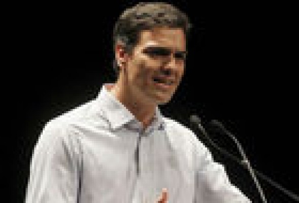 Pedro Sánchez presiona a Albert Rivera para que PSOE gobierne en la Generalitat