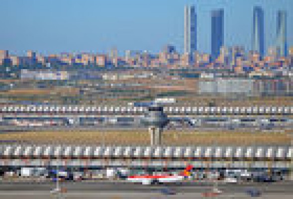 Gas Natural logra el contrato de suministro eléctrico del aeropuerto Adolfo Suárez