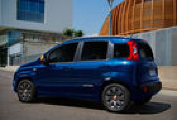 El nuevo Fiat Panda K-Way desfila en el corazón de Milán