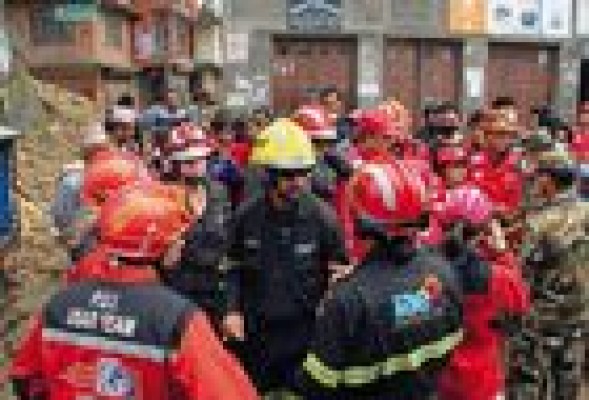 Valencianos en Nepal: Héroes en la derrota