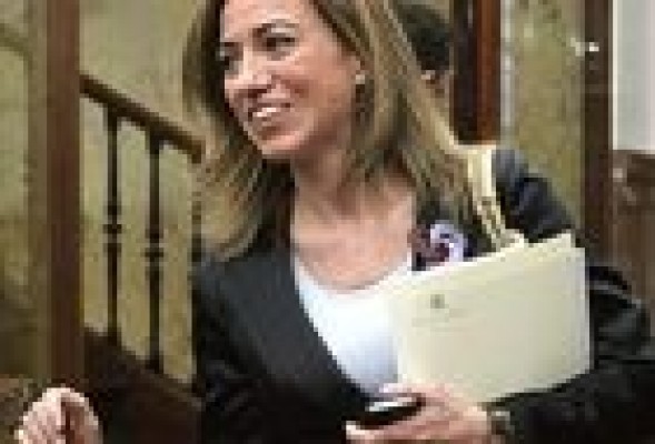 Carme Chacón presenta candidatura para liderar el PSC en las elecciones generales