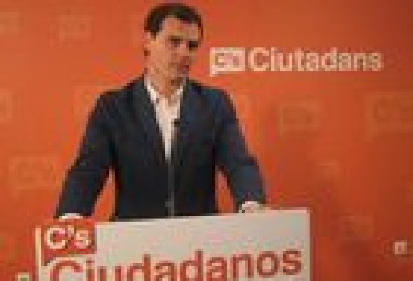 Rivera (C's) pide a PSPV que se defina y reitera su oferta para que no haya 