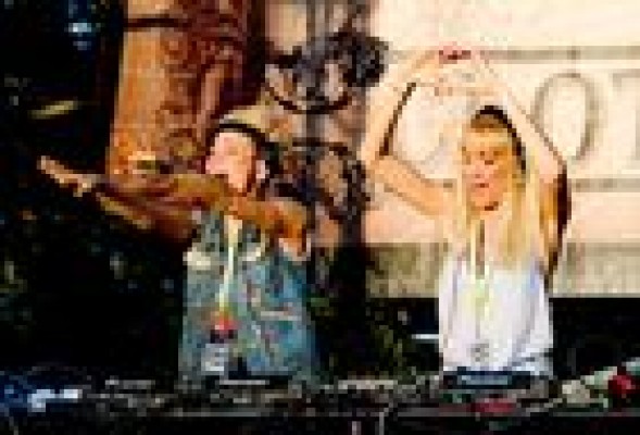  Las hermanas Nervo, broche de oro para el Marenostrum Festival