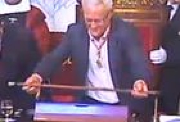 Ribó prescinde de la vara de mando porque no representa su forma de gobernar y apuesta por el diálogo