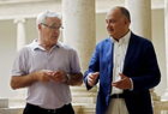 Calabuig pedirá a Ribó la vicealcaldía y portavocía en su reunión