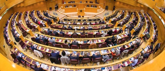 El Senado denuncia a una compareciente que se negó a declarar en la Comisión de la Financiación de los Partidos