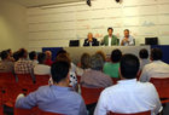 El PP opta por una consulta no vinculante para la elección de los diputados provinciales