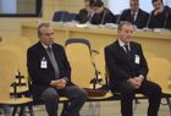 Anticorrupción no recurrirá la absolución de dos exdirectivos de la CAM