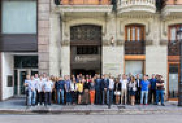 La firma valenciana Openfinance afianza su posición en Latinoamérica