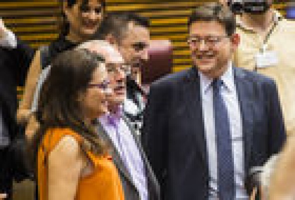 Ximo Puig promete hoy el cargo con el 'quién' de las consellerias de Compromís en el aire
