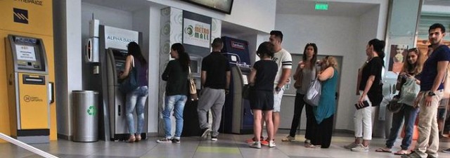 El BCE se reúne de urgencia ante un inminente 'Lunes negro' europeo