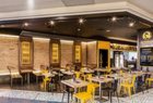 Pollos Planes afianza su franquicia con el rediseño de sus restaurantes