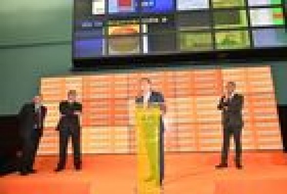 Euskaltel se estrena en el parqué bursátil con un 'subidón' del 10,5%