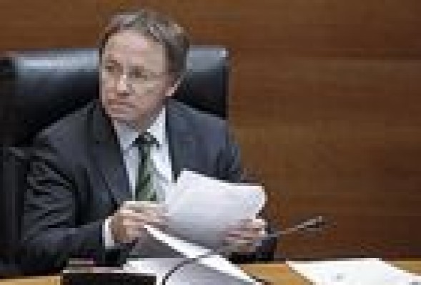Moragues, Santamaría y Llombart presidirán las comisiones de Hacienda, Gobernación y Sanidad
