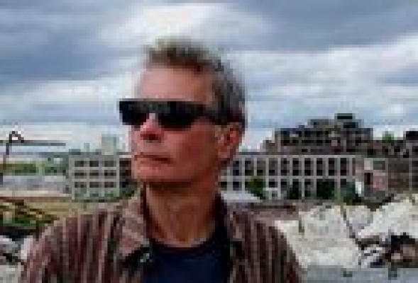 Julien Temple, entre Wilko Johnson y The Kinks