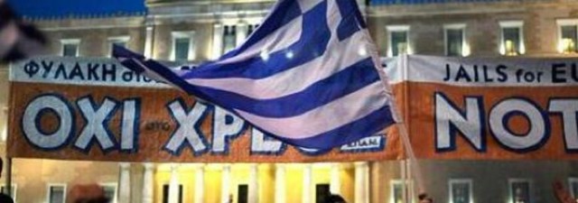 Tsipras se suma a Varoufakis y también amaga con dimitir si sale el 