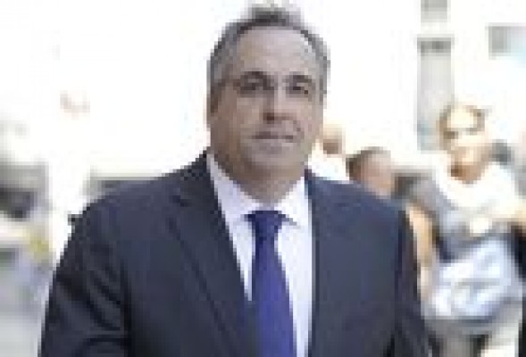 La fiscalía deja a Olivas fuera de los querellados por los créditos de Bancaja a Share Capital