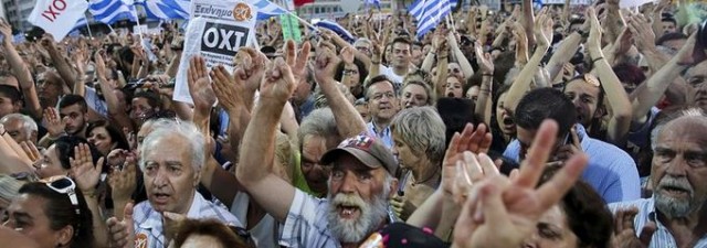 Varoufakis desmiente que el gobierno vaya a confiscar los depósitos bancarios