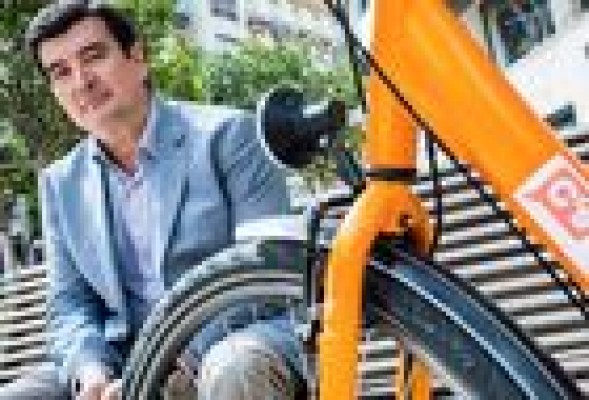 Giner quiere conocer cuáles son las licencias concedidas y en trámite en el Cabanyal