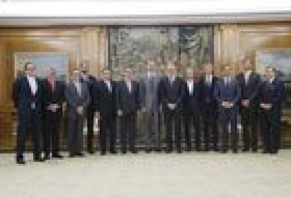S.M. el Rey Felipe VI recibe en audiencia al Presidente de Opel Group