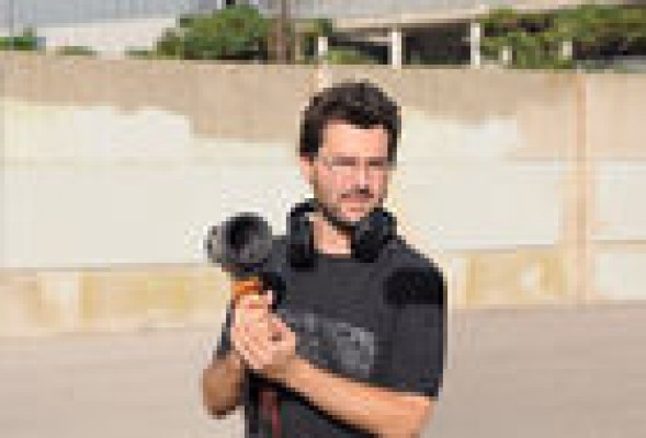 Alberto Morais retrata de nuevo Valencia en su película ‘La madre'
