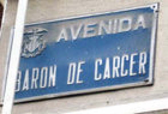 La Fundación Franco demandará a quienes aprueben retirar símbolos franquistas