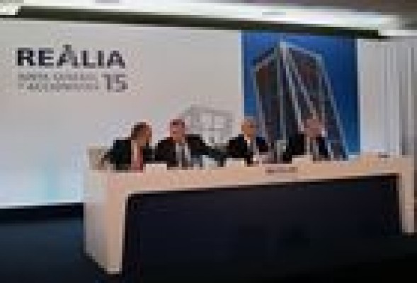 Realia, fuera del Ibex Small Cap hasta el fin de la 'guerra de OPAs'
