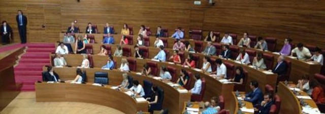 Ferri, Bellver y Mata defenderán en el Congreso la reforma del Estatuto de Autonomía