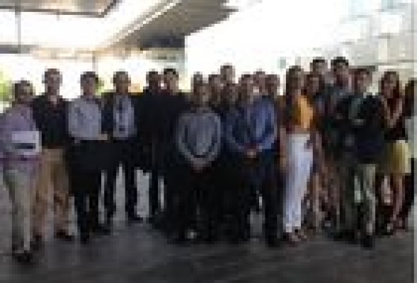 Telefónica ofrece a veinte estudiantes valencianos una experiencia empresarial