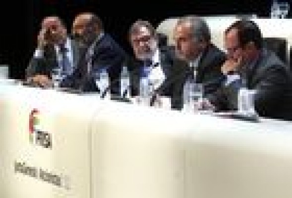 Prisa vuelve a beneficios por la venta de Canal+ y la publicidad