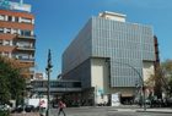 El sindicato de médicos denuncia 500 contratos irregulares en el Hospital Clínic y en Sagunto
