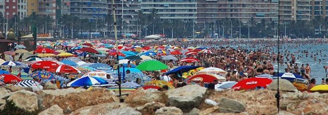 La Comunitat recibió 924.000 pernoctaciones en apartamentos turísticos en junio