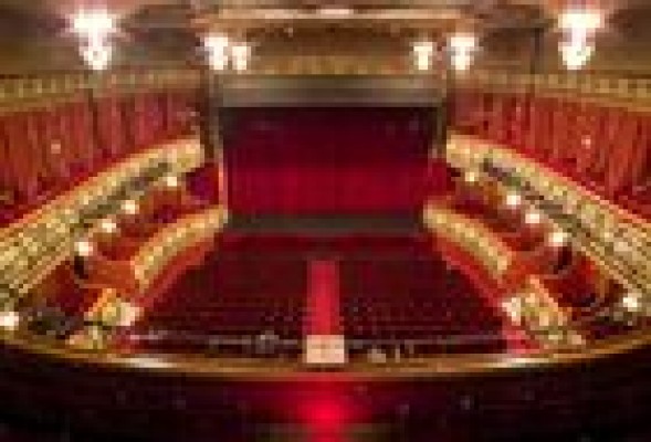 Los 100 años del Olympia, el milagro del teatro valenciano